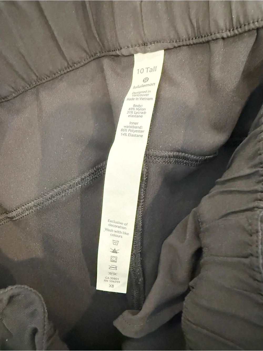 LULULEMON On The Fly Pants in Black size 10 Tall Drawstring Ankle Athleisure